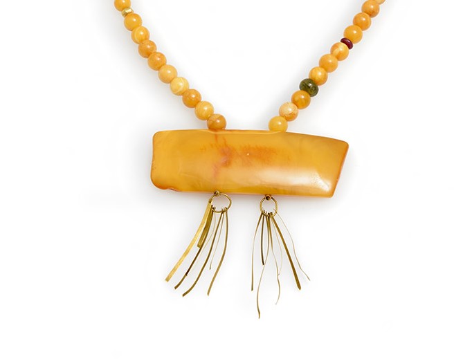 Ethnic Amber necklace with Gold 18k