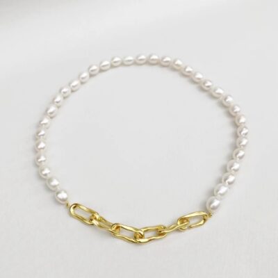 Large Pearl Twisted Goldplated Necklace
