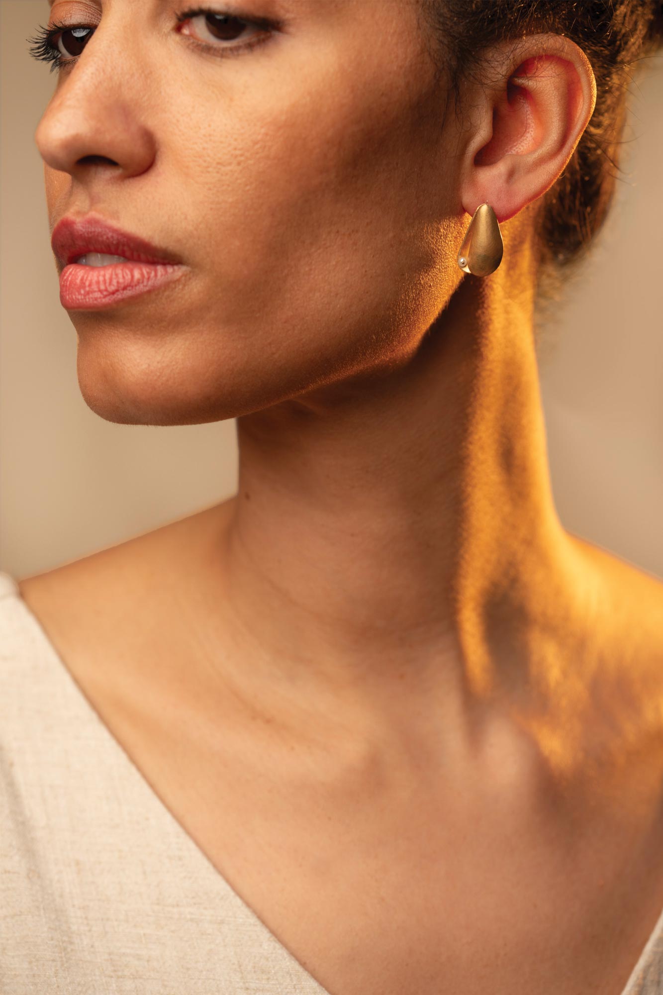 Ostrea Goldplated Earrings - Image 2