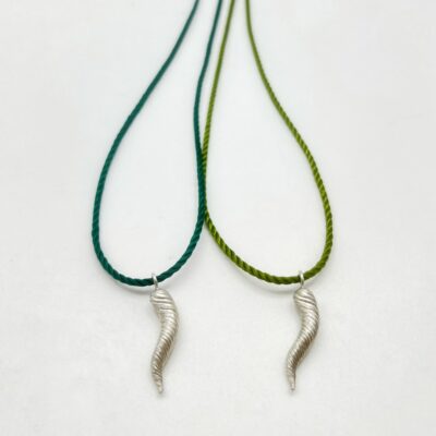 KERAS Charm Silver in cord