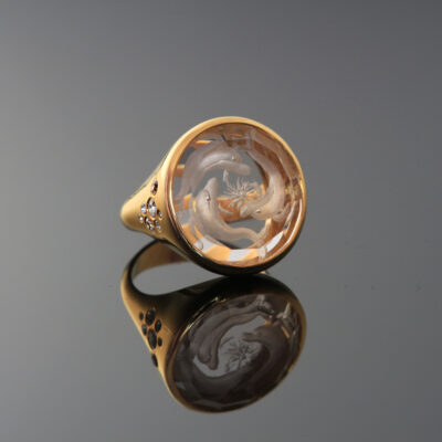 Dolphins Quartz Round Goldplated Ring